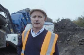 In the case of the Kleemann MR 100i NEO impact crusher, CEO Brendan Mitchell was particularly impressed by the ability to switch between applications and the low fuel consumption.