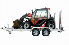The matching trailer for the compact Manitou ULM 412 makes the machine even more mobile