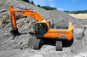 DEVELON DX225LC-7M