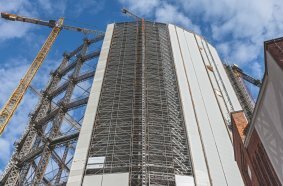 Completely enclosed inside and out to protect the surrounding area, the scaffold was moved around the gasometer in sections in a clockwise direction during the refurbishment phase.