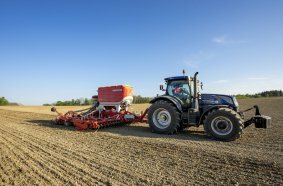The TERRASEM V 6000 D Z with the new Profiline comfort control system for intelligent sowing
