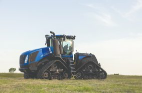 New Holland T9 SmartTrax with PLM Intelligence