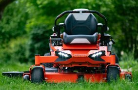 The new Ariens Ikon zero-turn mower: Magnificent. The sum of its details