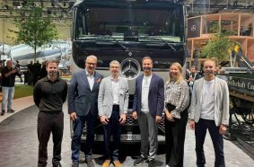 Andrejus Rubininas, Head of Vehicle Procurement Department Girteka Jean-Marc Diss, Head of Global Sales & Marketing Mercedes-Benz Trucks Edvardas Liachovičius,CEO Girteka Group Achim Puchert, CEO Mercedes-Benz Trucks Stina Fagerman, President Mercedes-Benz Trucks Customer Region Europe Vytenis Norušis,CEO Transport Asset Management Girteka
