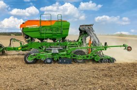 The Cirrus 8004-2C Grand combines flexibility, precision and performance in one machine – tailored to the requirements of modern agriculture.