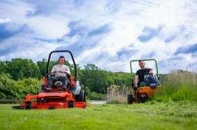 At GaLaBau 2026 in Nuremberg this autumn, AriensCo will primarily be showcasing the latest machines that have been put into practical use this season and are already proving their worth in the field. These include the new Summit Pro series from Ariens and the electrically powered E-Sherpa from AS-Motor.