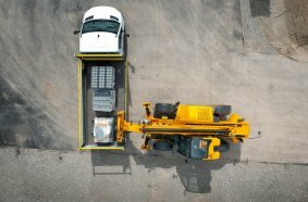 JCB debuts AI technology