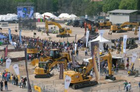 Construction machinery: positive first half only for road building