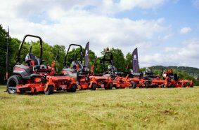 The AriensCo teams brought products from the entire product range with them. The focus was on the new AS 990 Tahr RC and the Ariens Summit Pro series.