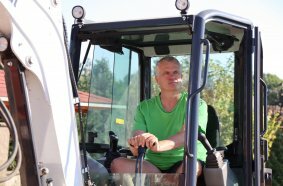 Bobcat E27 Compact Excavator Perfect for Family Farm