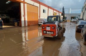 Bobcat Dealers Show Solidarity with Valencia