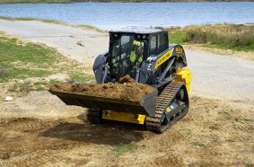 New Holland C330