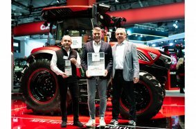 CASE IH Farmall 75C Electric wins Farm Machine Award 2024