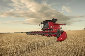 CASE IH Axial-Flow 9250 Grain Harvest <br> Image source: CNH Industrial N.V.; Case IH Europe