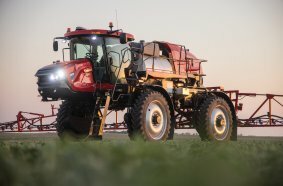 CASE IH Patriot Sprayer 3250