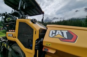 Cat AP400 Asphalt Paver