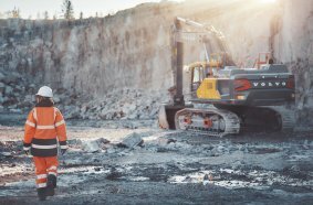 Volvo Construction Equipment announces strategic investment in global crawler excavator production