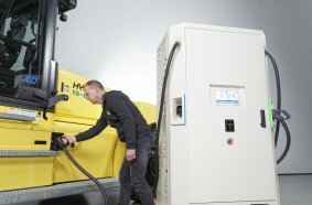 Hyster announces expanded lineup of configurable, high-capacity electric forklifts