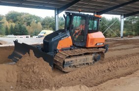 Develon Dozer DD100