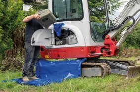 Flexible Funnel Fueling Tray