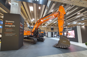 DEVELON DX400LC-9