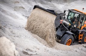 Doosan DL250-7 Wheel Loader <br> Image source: DOOSAN INFRACORE EUROPE S.R.O