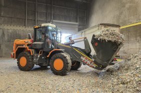 DL280-7 Waste Loader