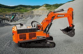 Doosan DX1000LC-7 <br> Image source: DOOSAN INFRACORE EUROPE S.R.O.