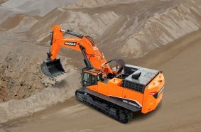 Doosan DX1000LC-7 <br> Image source: DOOSAN INFRACORE EUROPE S.R.O.