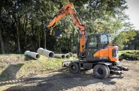 Doosan DX100W-7 Wheeled Excavator <br> Image source: DOOSAN INFRACORE EUROPE S.R.O.