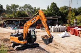 DX140LC-7 Crawler Excavator