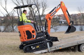 Five Doosan DX17Z Mini-Excavators Part of Aid for Ukraine