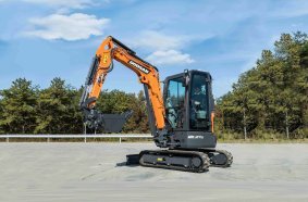 New Generation Doosan DX27Z-7 and DX35Z-7 Mini-Excavators