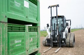 Bobcat T76 Compact Track Loader
