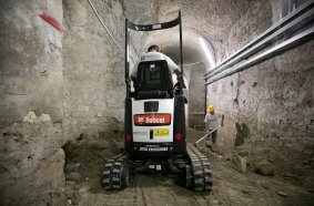 Bobcat E10e Electric Mini-Excavator Explores   Underground at Naples Landmark