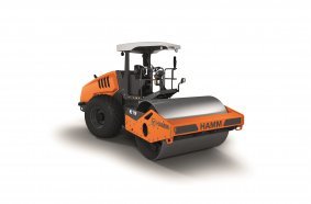 The highlights of the new Hamm compactors from the HC series include simple operation, high compaction power, a modern, economical engine (82 kW) with ECO mode and impressive gradeability (max. 58%).