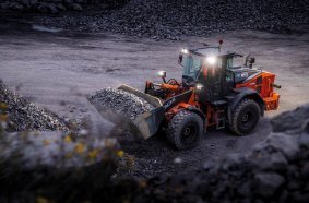 Hitachi wheel loader ZW180 <br> Image source: Hitachi Construction Machinery (Europe) NV