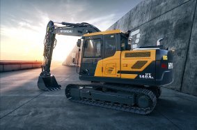 Hyundai Construction Equipment  HX140A L <br> Image source: Hyundai Construction Equipment Europe