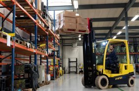 HYSTER® integrated lithium-ion forklifts get tough on industry challenges <br> Image source: Hyster Europe