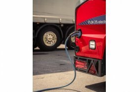 All models of the FL range are available as a fully electrified solution for quiet operations and low emissions.