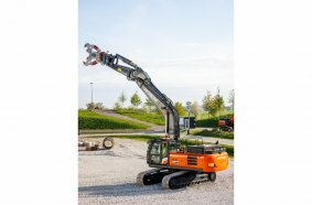Hitachi presents specially adapted ZX390TC-7 excavator at Intermat