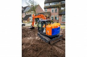 Hitachi ZX85-6EB