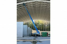 A Genie® SX™-105 XC™ played a crucial role in meeting the project’s tight deadlines