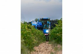 New Holland Braud compact grape harvesters