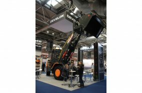 New Develon Wheel Loader for Waste Handling Work