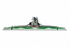 Fliegl presents the new SKATEMASTER trailing shoe spreader –slurry spreading close to the ground made easy!
