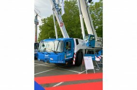 Manitowoc showcases Grove cranes at JDL Expo 2023