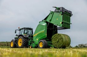 John Deere V462M