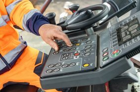 The new generation SUPER 1803-5 X paver
