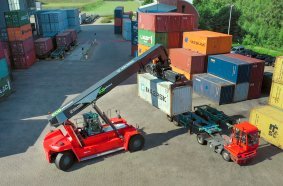 Kalmar Eco Reachstacker